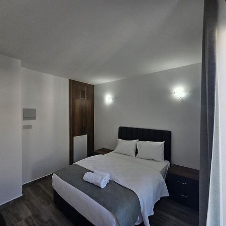 Cyprus Harbour Suites Kerýnia Eksteriør bilde