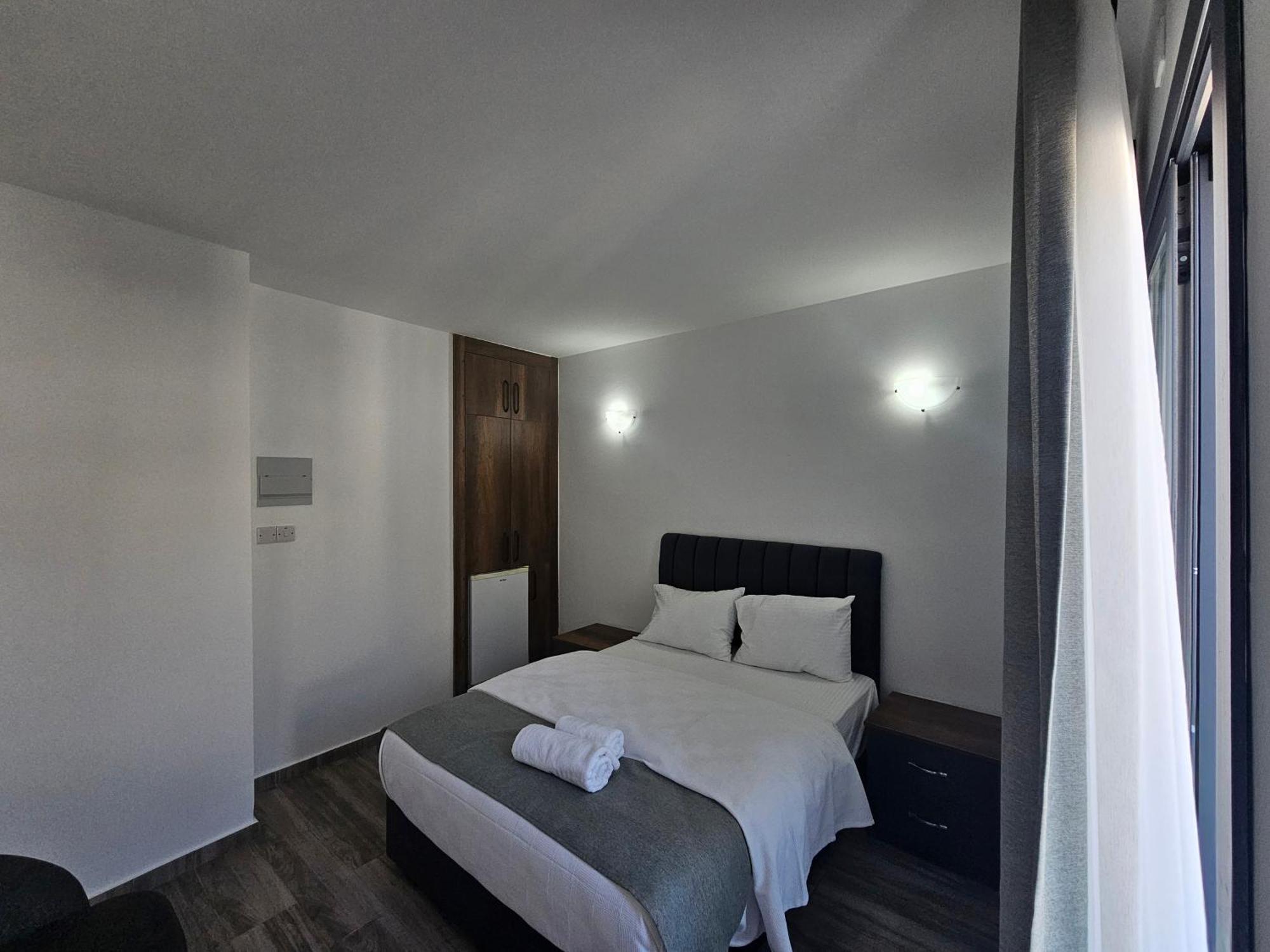 Cyprus Harbour Suites Kerýnia Eksteriør bilde