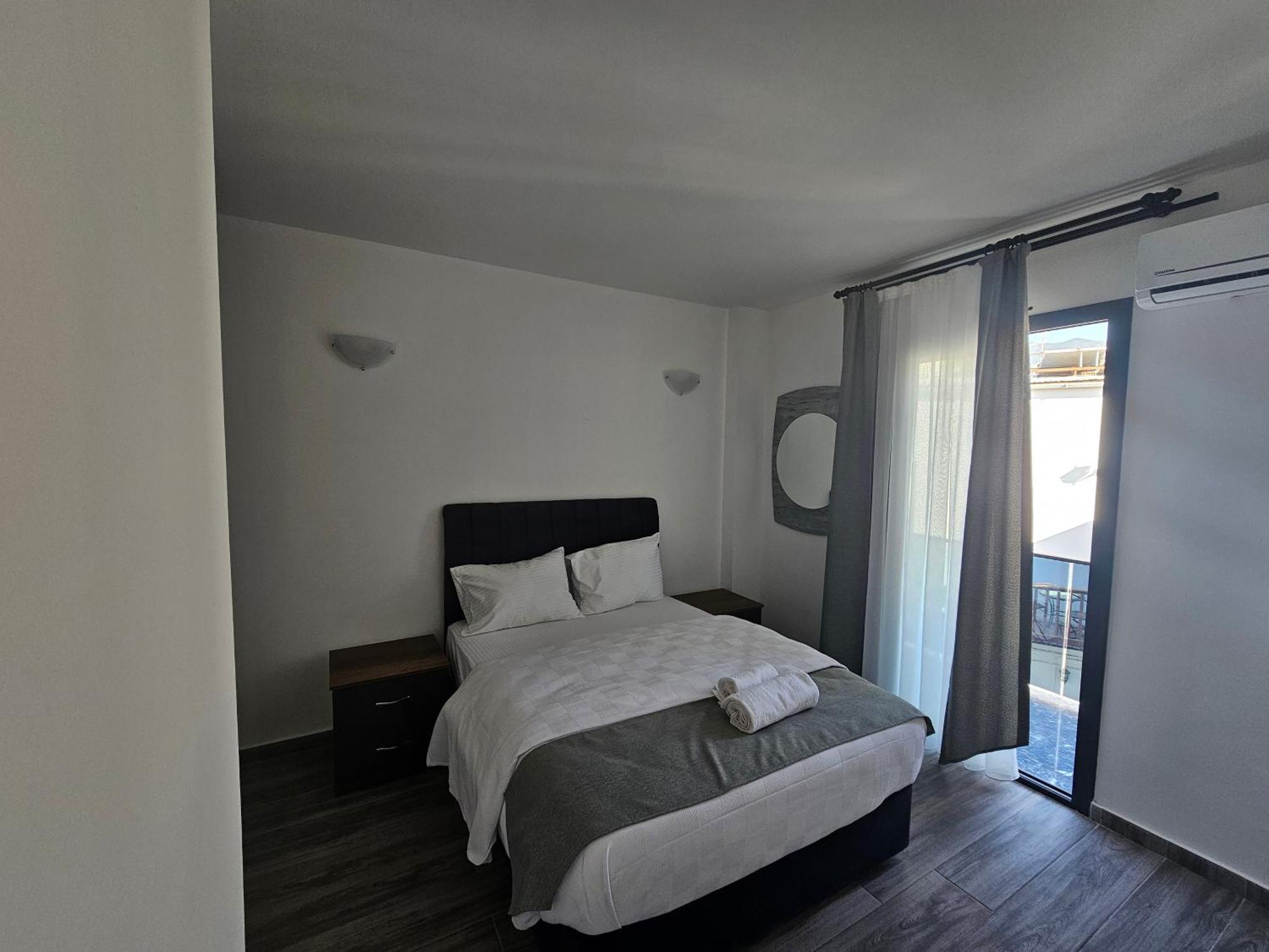 Cyprus Harbour Suites Kerýnia Eksteriør bilde