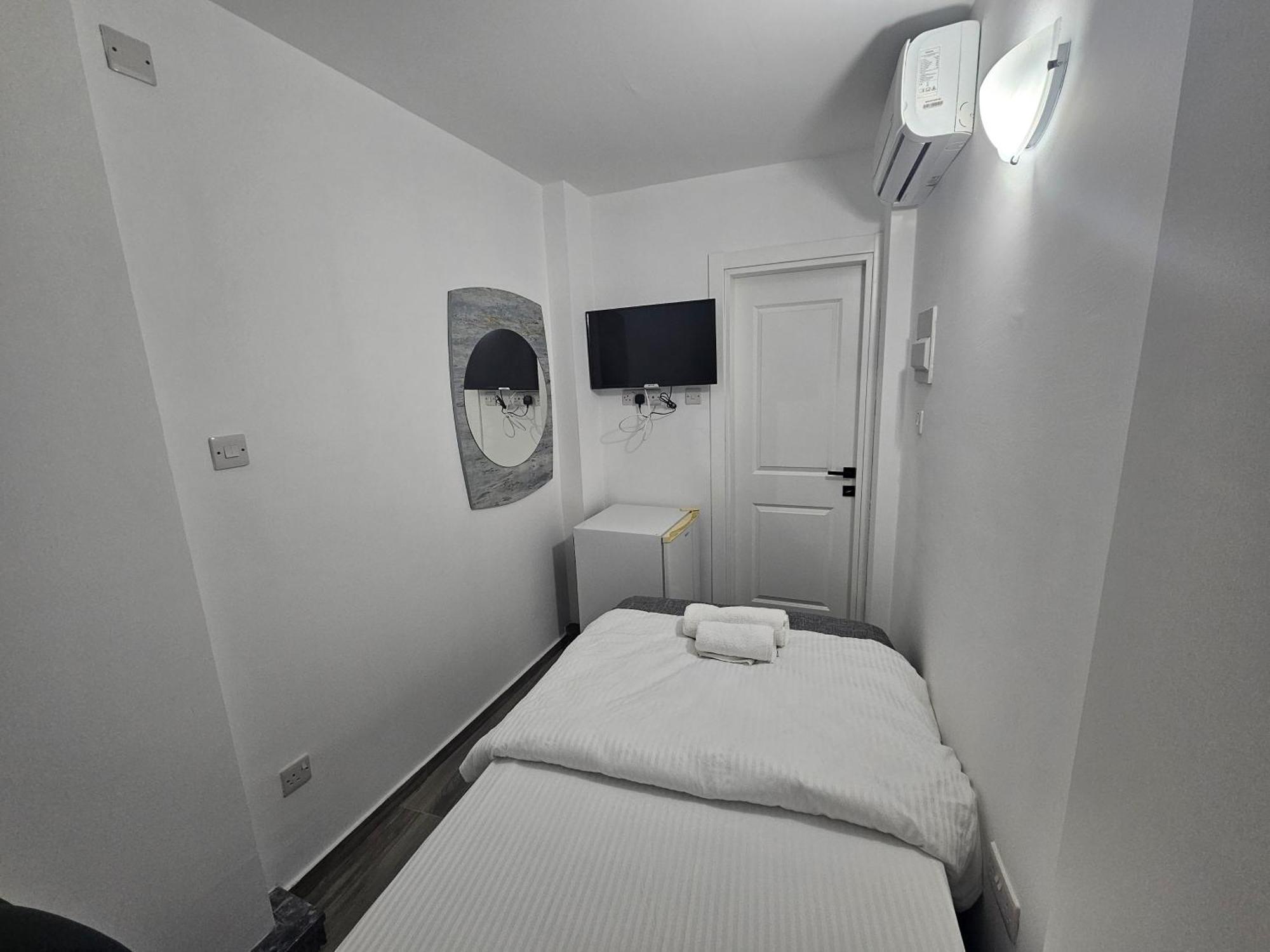Cyprus Harbour Suites Kerýnia Eksteriør bilde