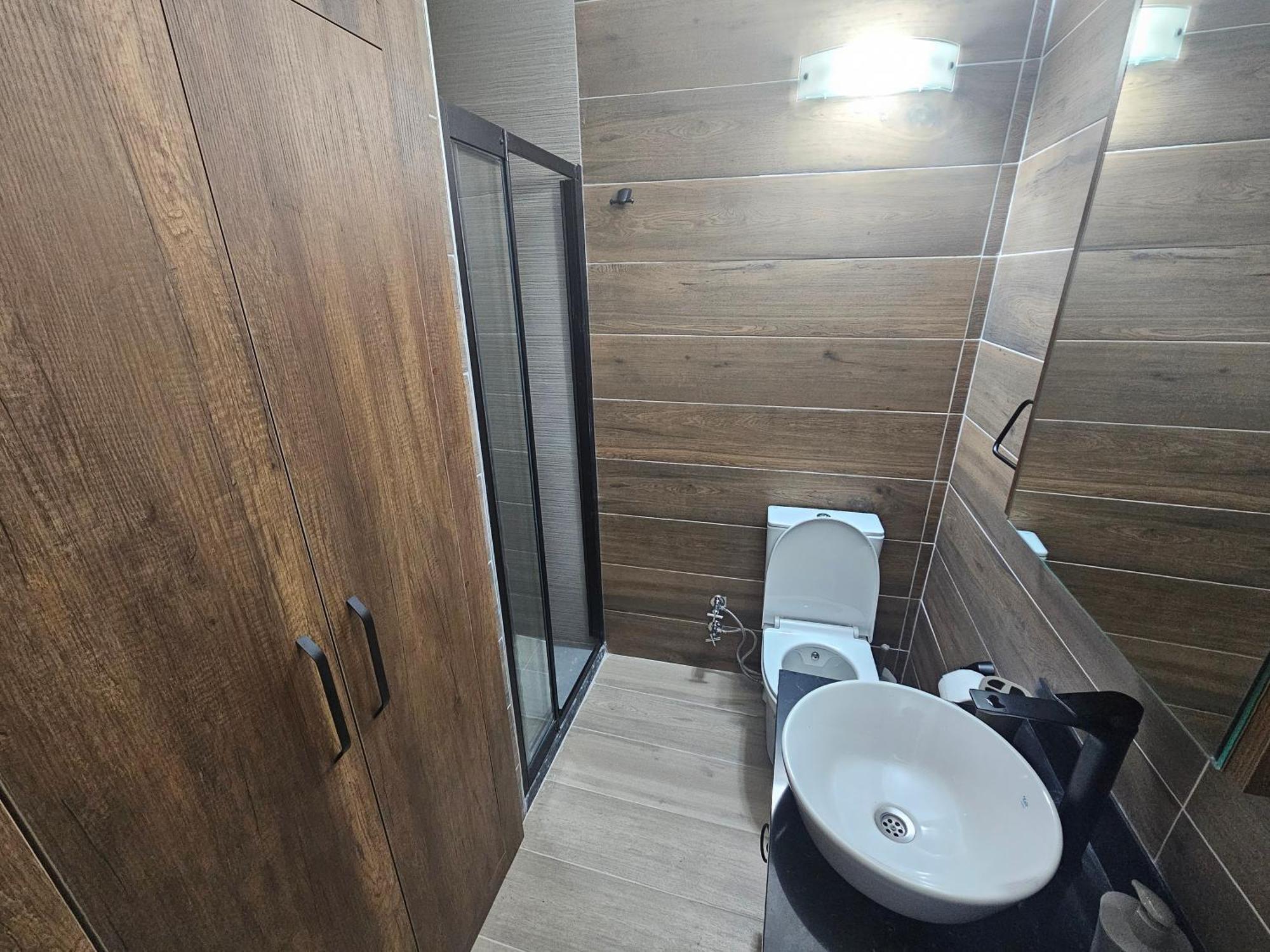 Cyprus Harbour Suites Kerýnia Eksteriør bilde