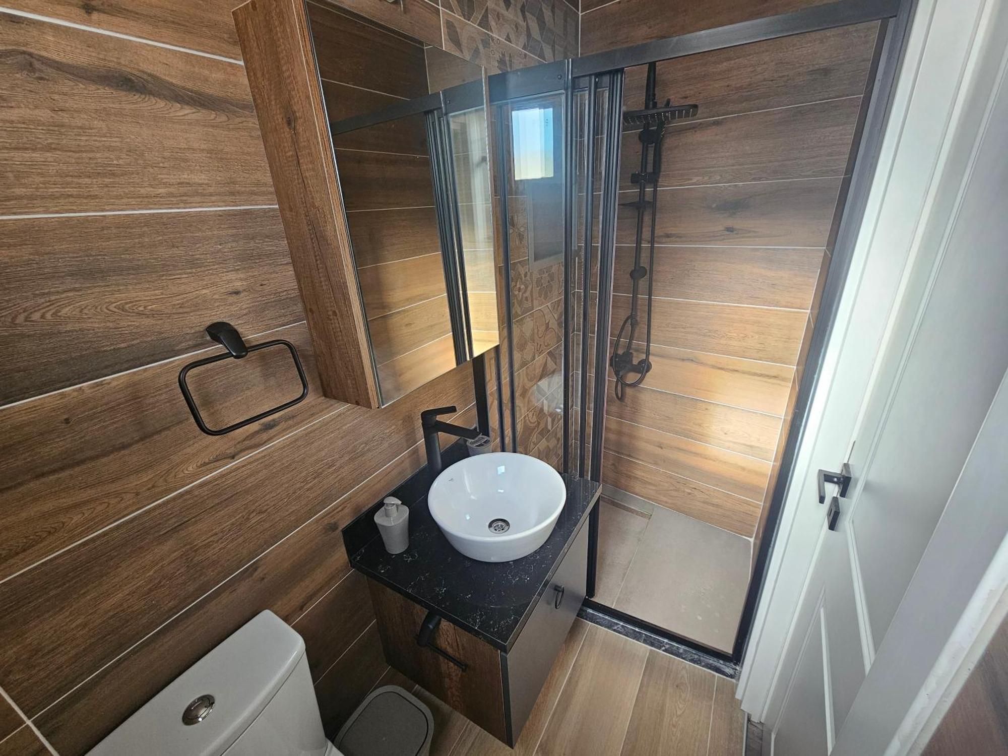 Cyprus Harbour Suites Kerýnia Eksteriør bilde